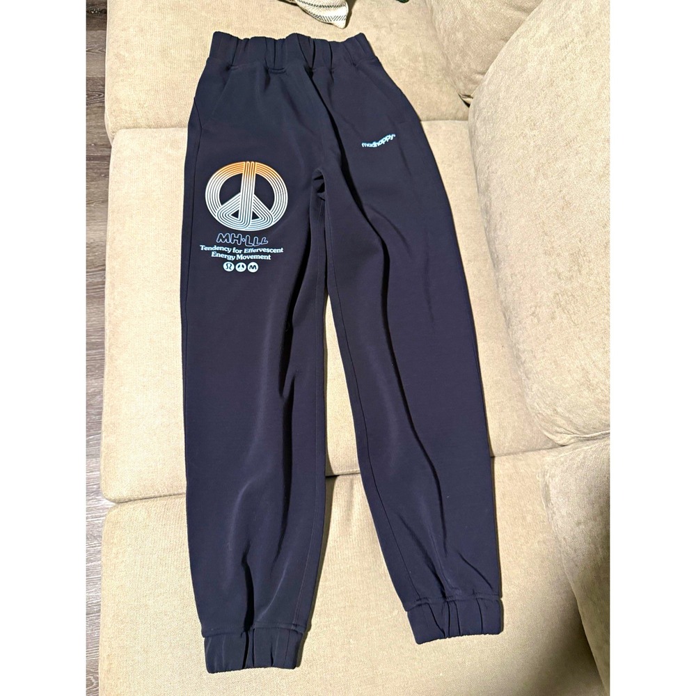 Lululemon Women's Black Jogger Pants Size M Pull-On Tapered Logo Graphic